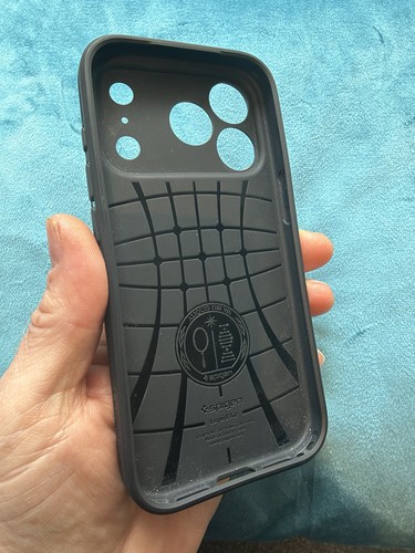 Spigen liquid air - liquid, custodia